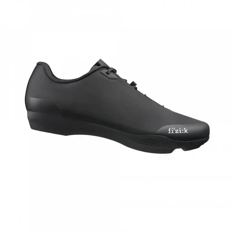 Fizik Tempo Beat Shoes in Black