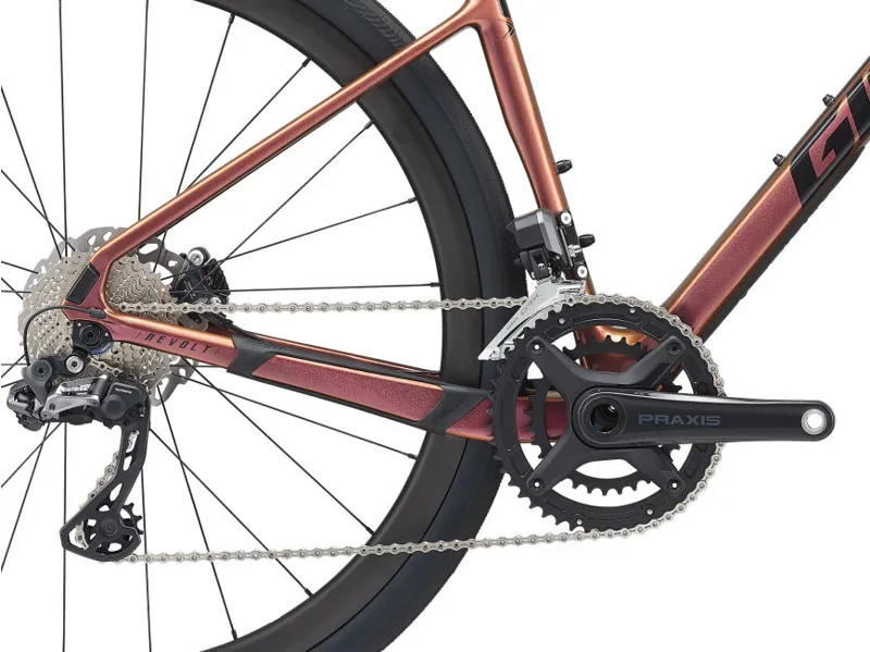 2021 Giant Revolt Advanced Pro 1 Carbon Gravel Bike in Red