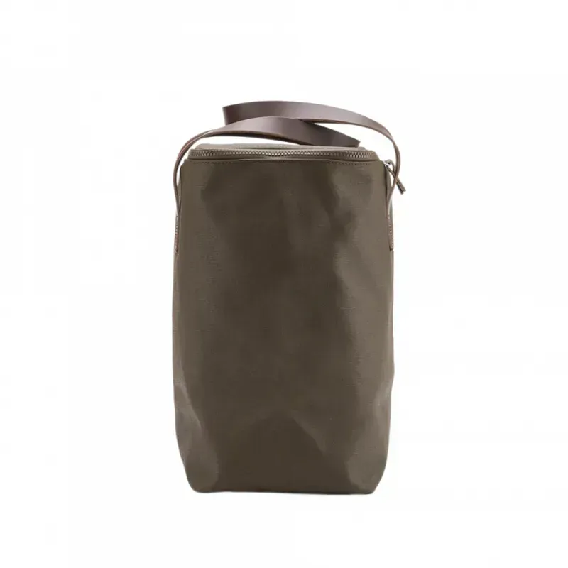 Brooks Camden 22-litre Tote Bag in Moss-2