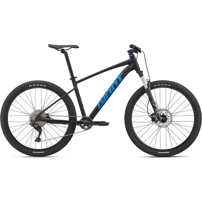 2022 Giant Talon 1 27.5 Mountain Bike in Black