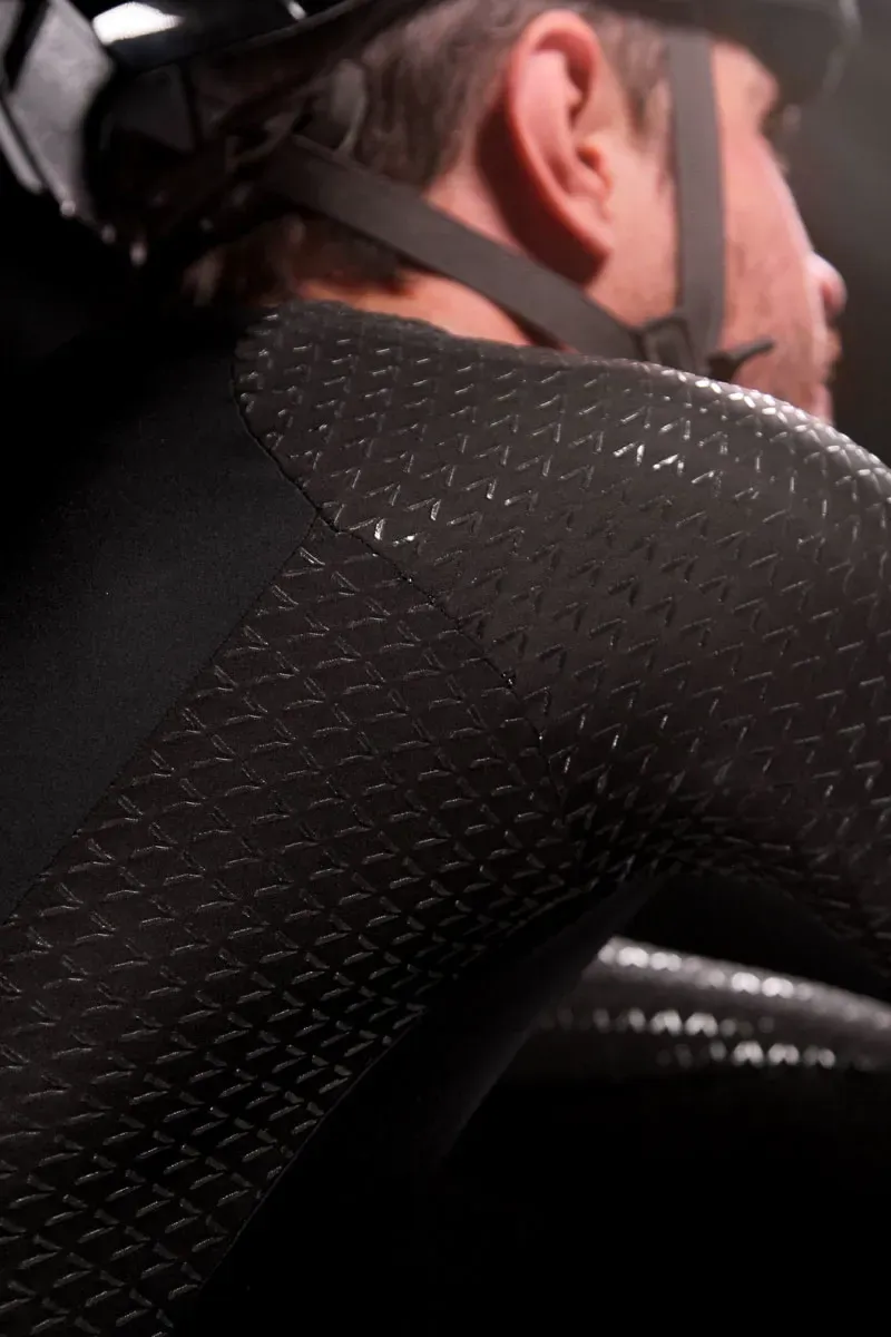 Endura D2Z SST Encapsulator Long Sleeve TT Skin Suit in Black-8