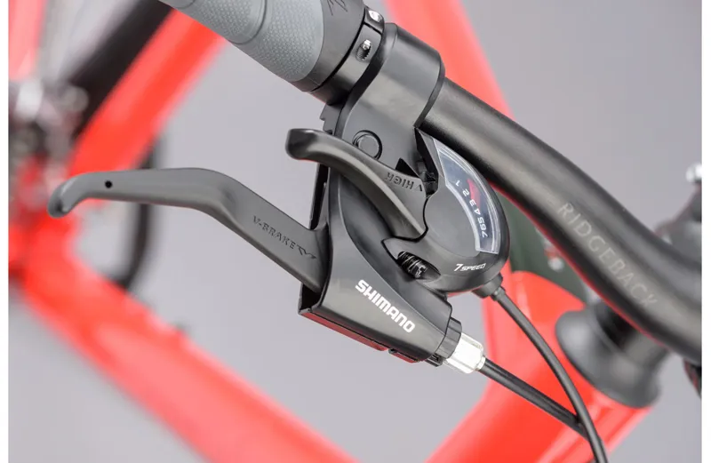 2021 Ridgeback Motion Hybrid Bike in Red-4