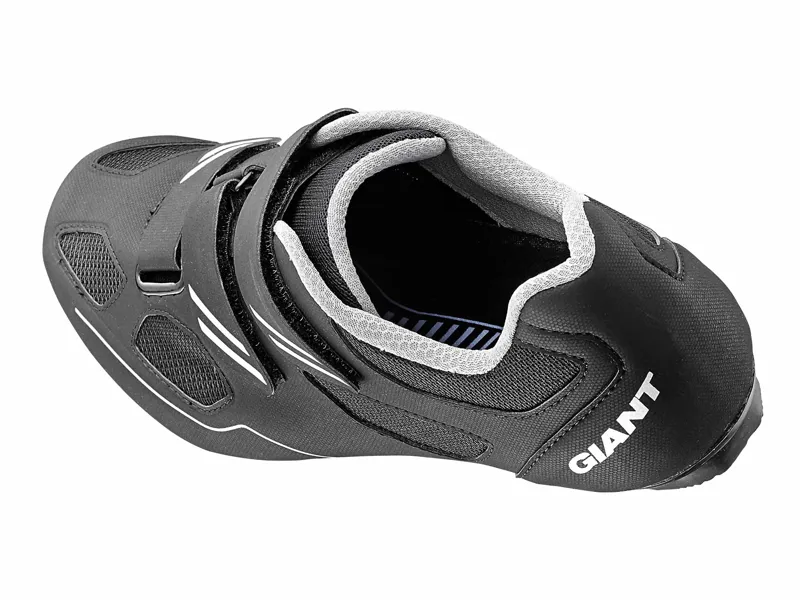 2018 Giant Bolt Road Shoes in Black £74.99