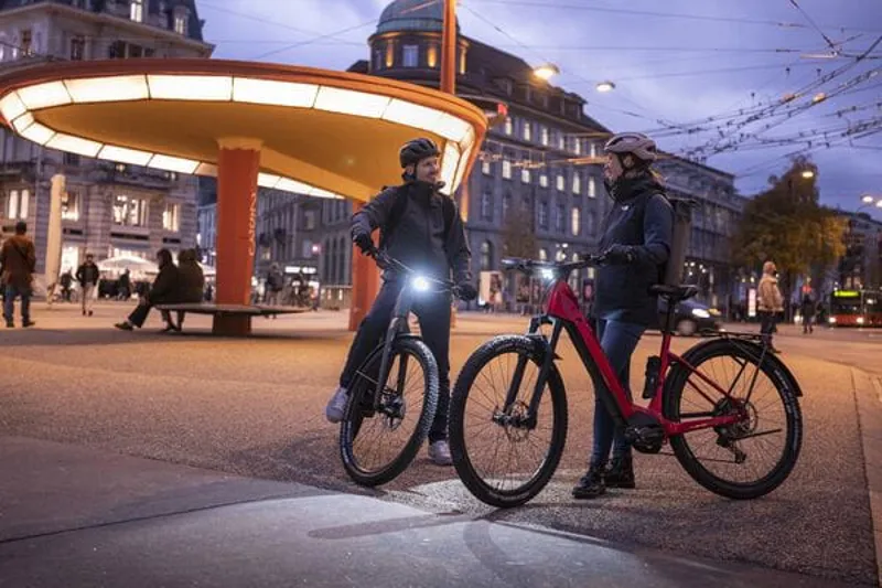 DT Swiss HU1900 QR 29in Front Wheel in Black-1