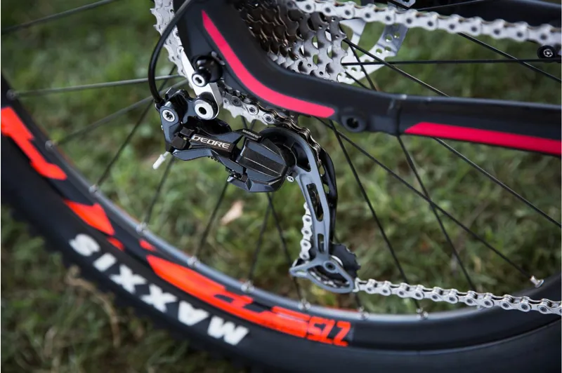 2018 Giant Dirt-E+ 2 Electric Mountain Bike in Black-5