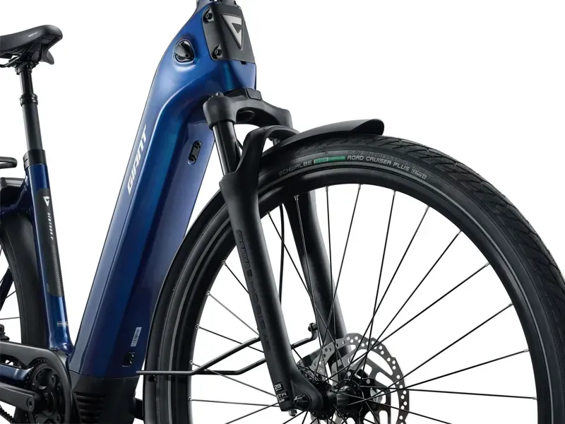 Giant NewTour E+ 1 LST Electric City Bike in Eclipse-2