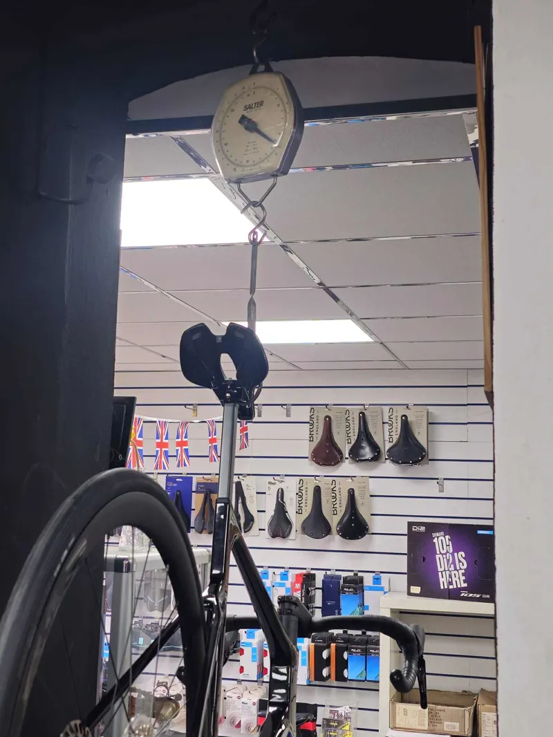 Giant Propel Advanced 2 Road Bike In Gloss Carbon Smoke-3