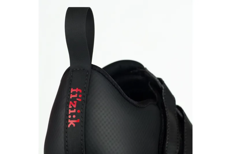 Fizik R4 Transiro Tri Shoes in Black/White-10