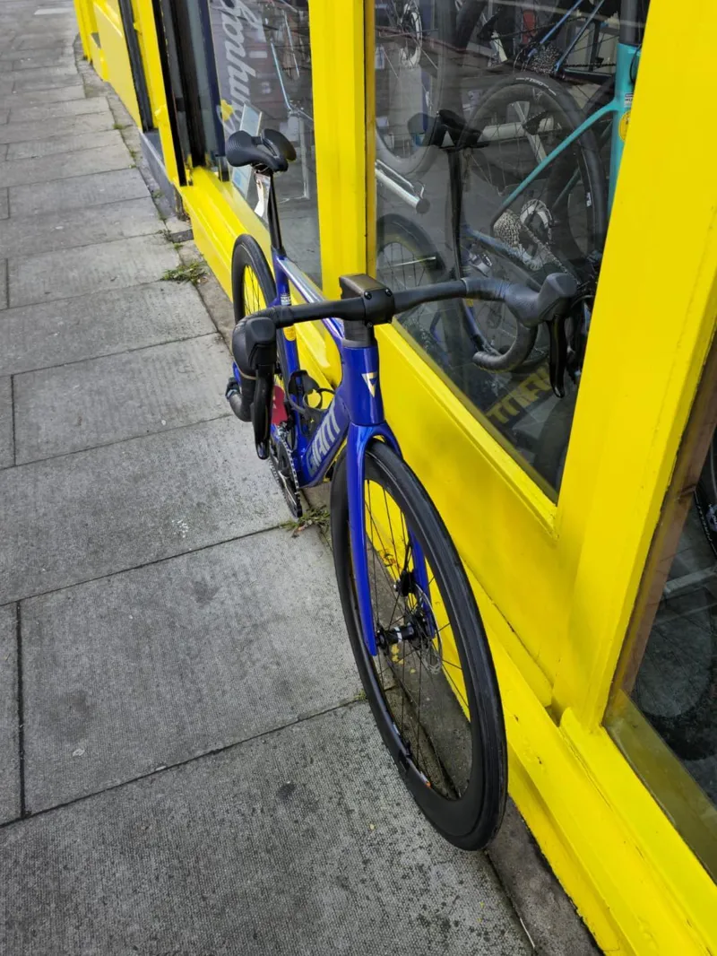 Giant Propel Advanced 1 Road Bike in Aerospace Blue-5