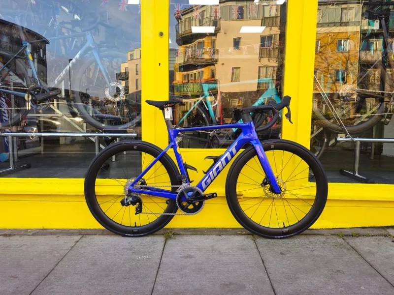 Giant Propel Advanced 1 Road Bike in Aerospace Blue-1