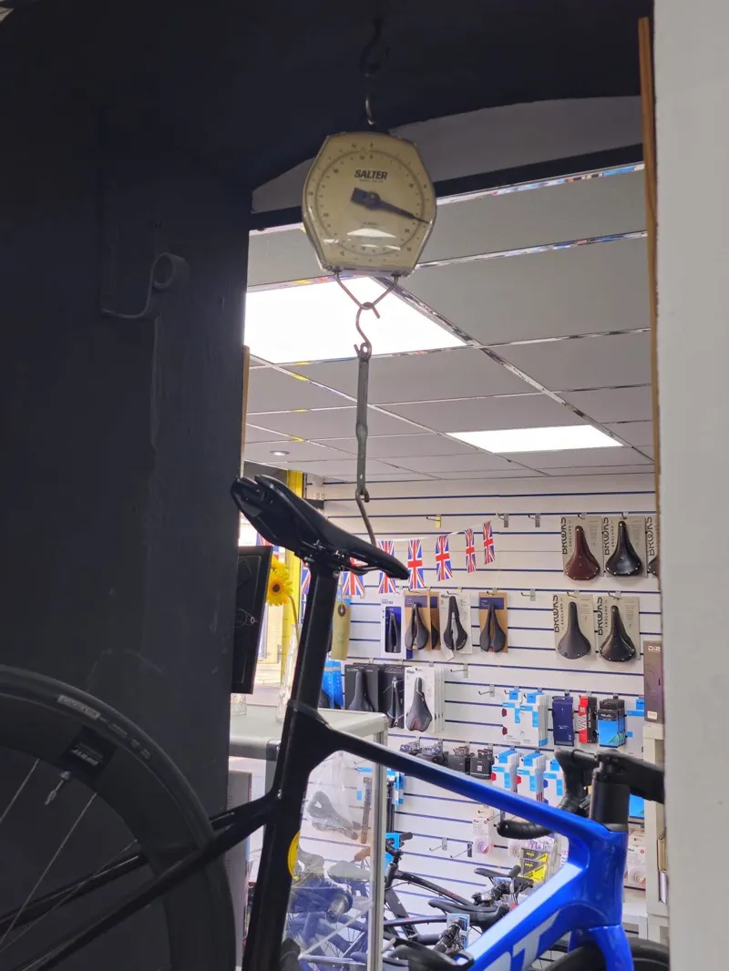 Giant Propel Advanced Pro 0 Ultegra Di2 Road Bike in Metallic Blue/Carbon-3