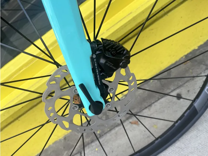 Bianchi Infinito CV Disc 105 Di2 T30 Defy Type Endurance Road Bike Celeste-7