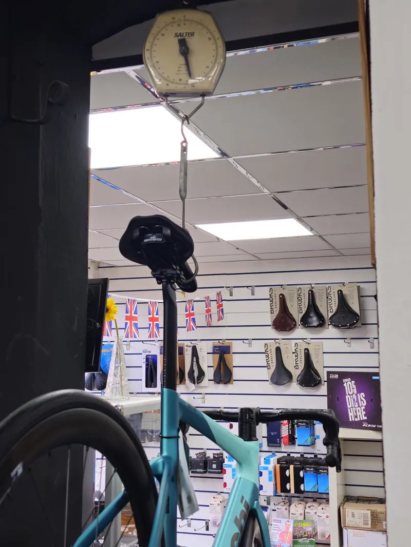 BIANCHI E OLTRE Ultegra Di2 Electric Road Bike-1