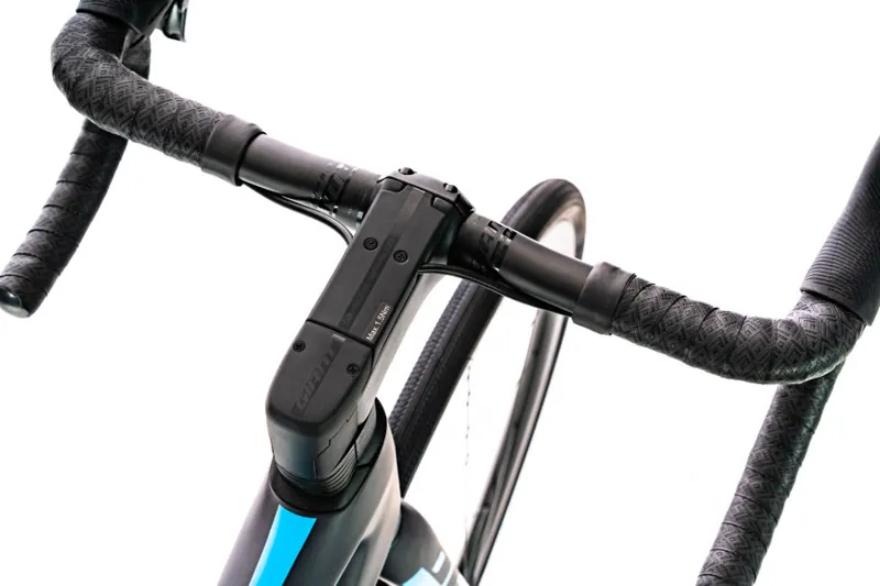 2021 Giant Defy Advanced Pro 0 SRAM Red Carbon Road Bike in Grey-3