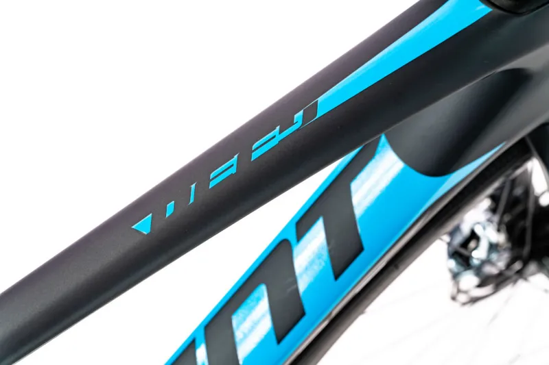 2021 Giant Defy Advanced Pro 0 SRAM Red Carbon Road Bike in Grey-2