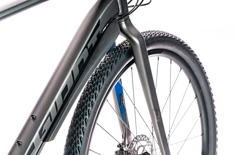 2020 Giant ToughRoad SLR 2 Gravel Bike in Black-3