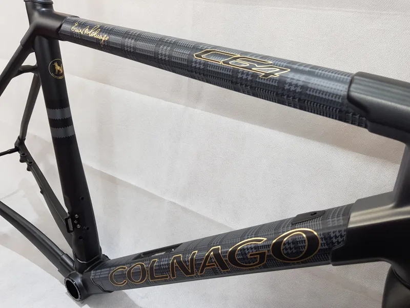 Colnago C64 Disc Fox Brothers 52s Spacial Edition-1