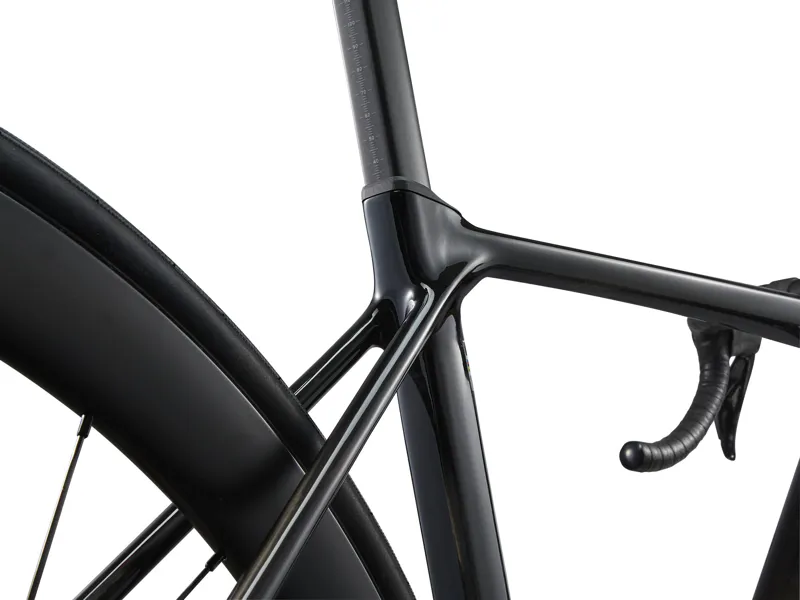 Giant TCR Advanced Pro 1-Di2 Road Bike In Gloss Carbon/Polished Foil-3